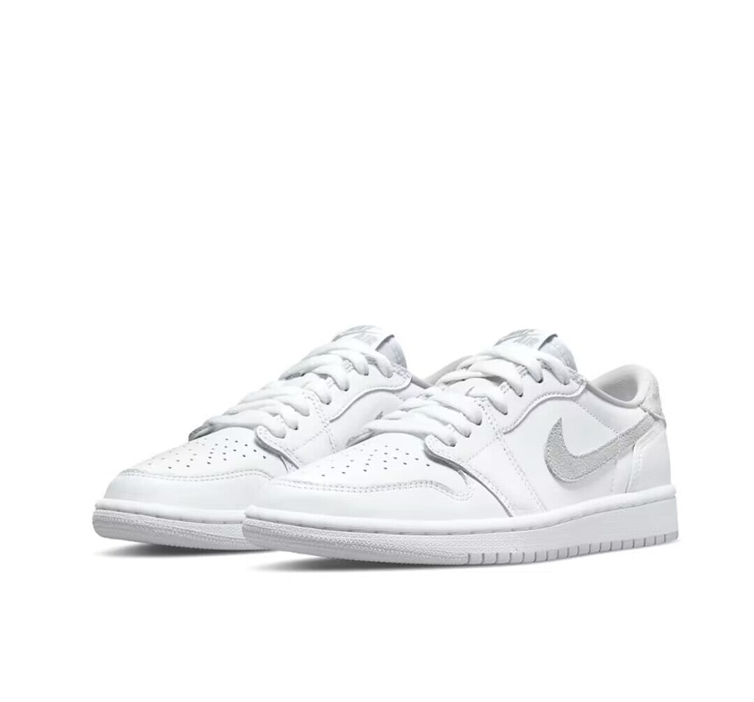 AIR JORDAN LOW BLANC GRIS