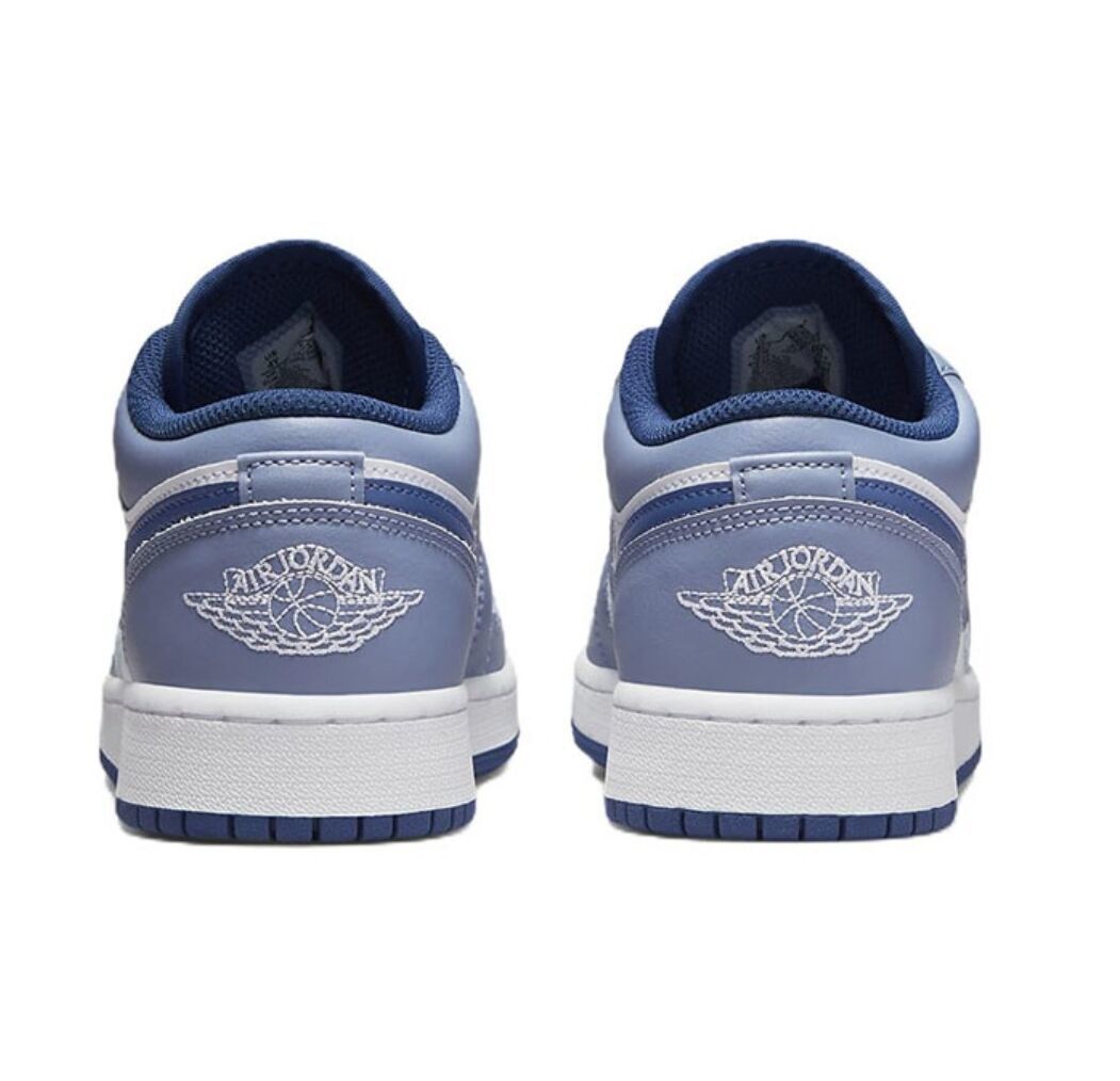 AIR JORDAN BLEU BLANC